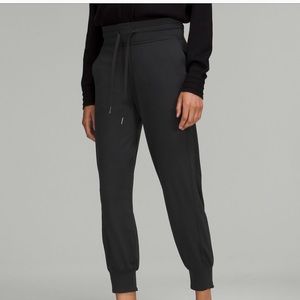 Lululemon ready to rulu jogger
